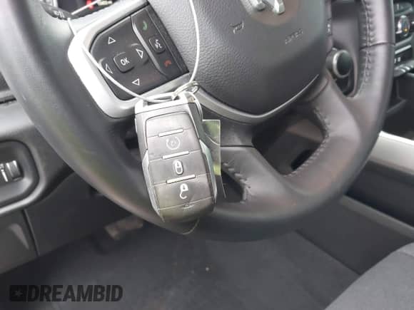 2024 Ram 1500 Big Horn z VIN 1C6SRFFT6RN115065, wystawiony jako IAAI lot #41997639 z przebiegiem 15 453 mil mil oraz . Historia ofert i sprzedaży dostępna na DreamBid. Obrazek 11.