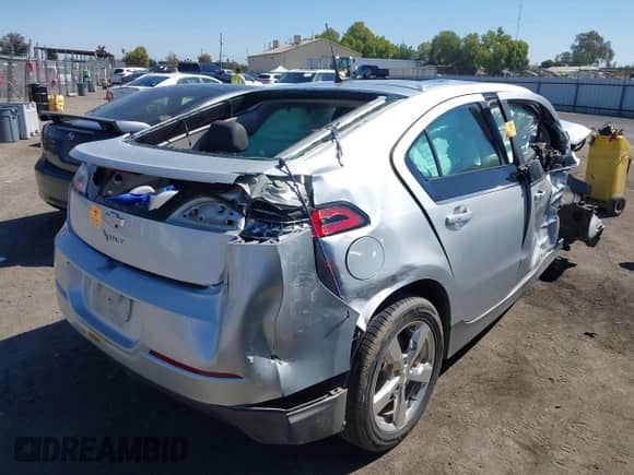 2013 Chevrolet Volt with VIN 1G1RH6E49DU148914, listed as a IAAI auction lot 43366649 with Not provided miles and . Bid and sale history available at DreamBid. Image 4.
