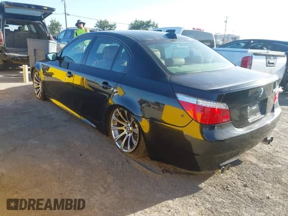 2008 BMW 5 Series M5 с VIN WBSNB93548CX09674, выставлен на аукционе IAAI как лот 43127118 с пробегом 54 974 миль миль и . История ставок и продаж доступна на DreamBid. Изображение 3.