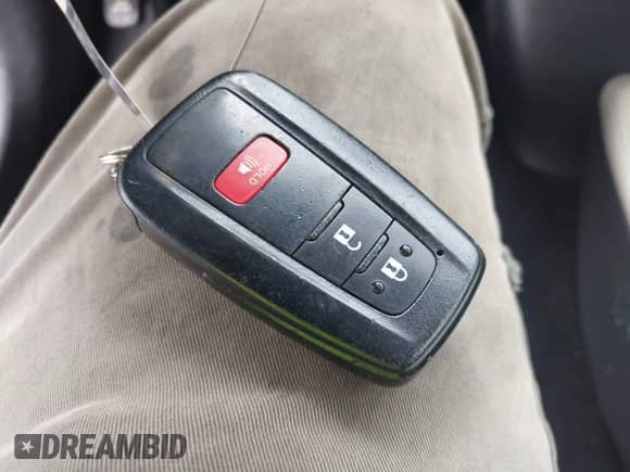 2016 Toyota Prius Four z VIN JTDKARFU1G3503369, wystawiony jako IAAI lot #42777852 z przebiegiem 127 440 mil mil oraz . Historia ofert i sprzedaży dostępna na DreamBid. Obrazek 11.