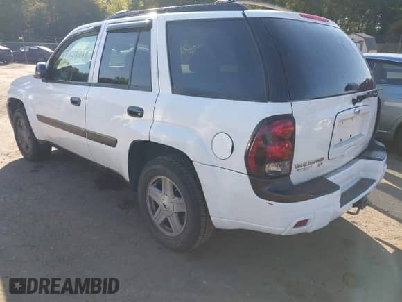 2005 Chevrolet TrailBlazer LS с VIN 1GNDT13S252301027, выставлен на аукционе IAAI как лот 43154248 с пробегом 176 012 миль миль и . История ставок и продаж доступна на DreamBid. Изображение 3.