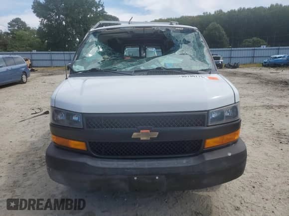 2019 Chevrolet Express Cargo с VIN 1GCWGBFP8K1141305, выставлен на аукционе Copart как лот 80746775 с пробегом 106 990 миль миль и Списание • Salvage title. История ставок и продаж доступна на DreamBid. Изображение 5.
