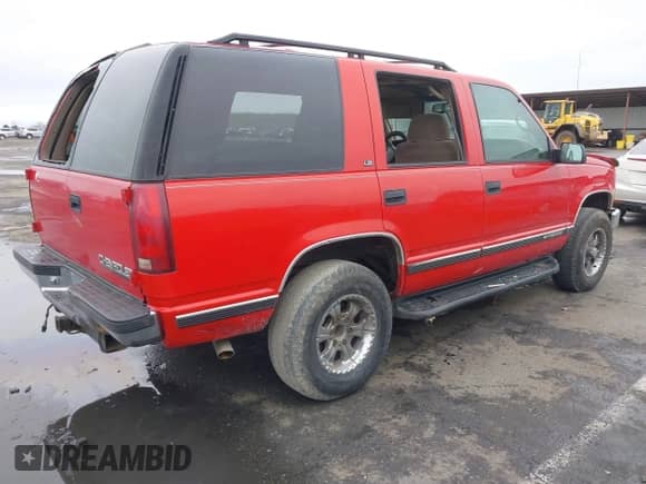 1999 Chevrolet Tahoe с VIN 1GNEK13R4XJ556548, выставлен на аукционе IAAI как лот 42024360 с пробегом 243 669 миль миль и . История ставок и продаж доступна на DreamBid. Изображение 4.