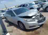 2015 Chevrolet Malibu LS z VIN 1G11A5SL0FF108140, wystawiony jako IAAI lot #42871243 z przebiegiem 66 878 mil mil oraz . Historia ofert i sprzedaży dostępna na DreamBid. Obrazek 1.