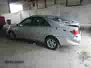 2005 Toyota Camry LE с VIN 4T1BF32K25U601915, выставлен на аукционе Copart как лот 71501335 с пробегом 127 968 миль миль и Списание • Salvage title. История ставок и продаж доступна на DreamBid. Изображение 2.