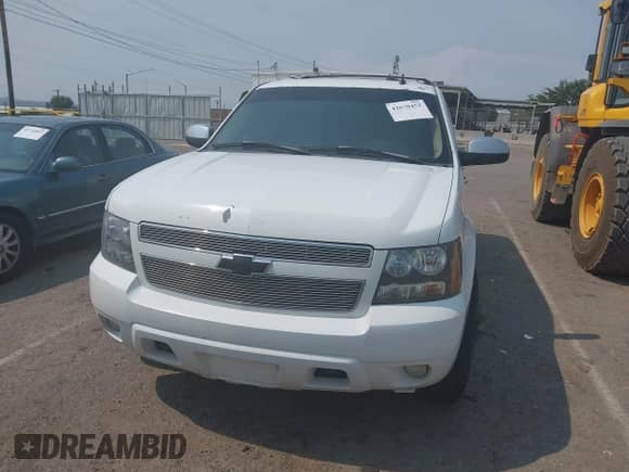 2007 Chevrolet Suburban LT с VIN 3GNFK16317G229697, выставлен на аукционе IAAI как лот 42670452 с пробегом 266 002 миль миль и . История ставок и продаж доступна на DreamBid. Изображение 12.