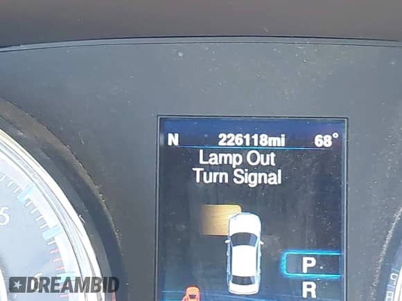 2013 Chrysler 300 C z VIN 2C3CCAKT8DH505338, wystawiony jako IAAI lot #42399191 z przebiegiem 226 118 mil mil oraz . Historia ofert i sprzedaży dostępna na DreamBid. Obrazek 16.