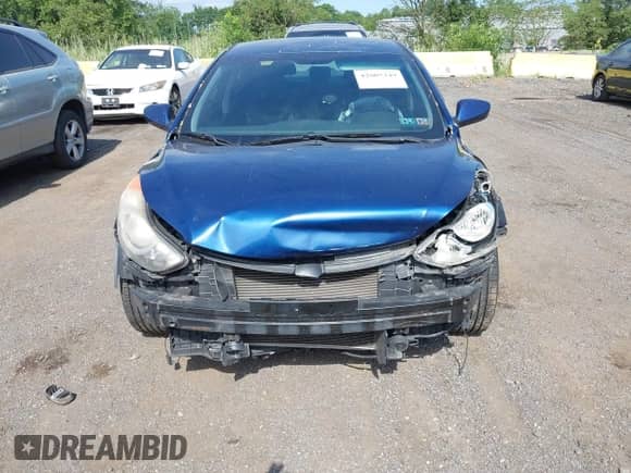 2013 Hyundai Elantra GLS z VIN KMHDH4AE8DU640866, wystawiony jako IAAI lot #42808349 z przebiegiem 121 269 mil mil oraz . Historia ofert i sprzedaży dostępna na DreamBid. Obrazek 6.