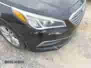 2016 Hyundai Sonata SE z VIN 5NPE24AF8GH320139, wystawiony jako IAAI lot #43309345 z przebiegiem 146 990 mil mil oraz . Historia ofert i sprzedaży dostępna na DreamBid. Obrazek 6.