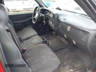 2002 Chevrolet Silverado 1500 LS с VIN 2GCEC19V321405200, выставлен на аукционе IAAI как лот 43487333 с пробегом 188 405 миль миль и . История ставок и продаж доступна на DreamBid. Изображение 5.