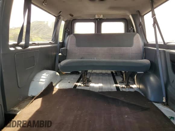 1996 Ford Econoline Cargo with VIN 1FBJS31G0THA71513, listed as a Copart auction lot 51131645 with 114,078 mi miles and Clean title. Bid and sale history available at DreamBid. Image 10.