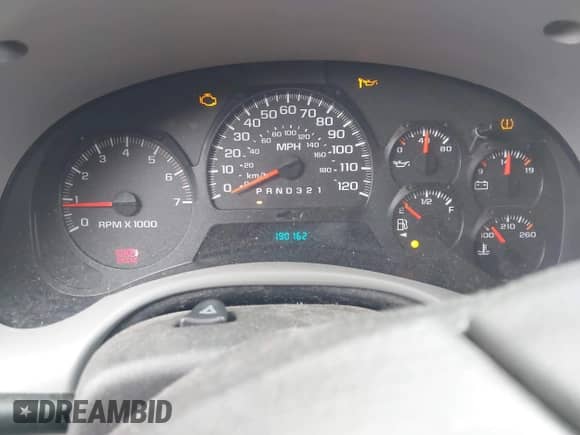 2007 Chevrolet TrailBlazer LT z VIN 1GNDS13S172126131, wystawiony jako IAAI lot #41955410 z przebiegiem 190 162 mil mil oraz . Historia ofert i sprzedaży dostępna na DreamBid. Obrazek 7.