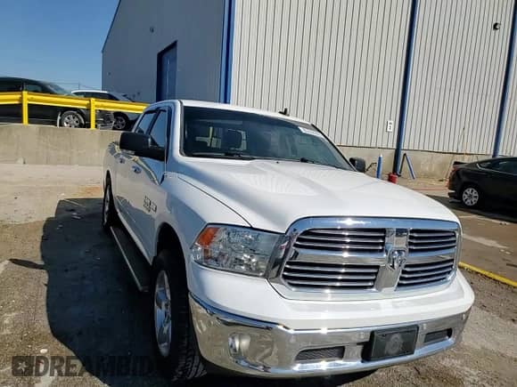 2018 Ram 1500 Big Horn z VIN 3C6RR7LT1JG158489, wystawiony jako Copart lot #85332065 z przebiegiem 76 466 mil mil oraz Szkoda całkowita • Salvage title. Historia ofert i sprzedaży dostępna na DreamBid. Obrazek 14.