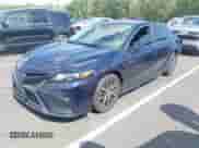 2021 Toyota Camry SE Nightshade z VIN 4T1G11AKXMU519763, wystawiony jako IAAI lot #43319480 z przebiegiem 97 862 mil mil oraz . Historia ofert i sprzedaży dostępna na DreamBid. Obrazek 18.