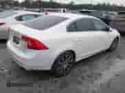 2017 Volvo S60 Inscription с VIN LYV402HKXHB148240, выставлен на аукционе IAAI как лот 41618292 с пробегом 77 870 миль миль и . История ставок и продаж доступна на DreamBid. Изображение 4.
