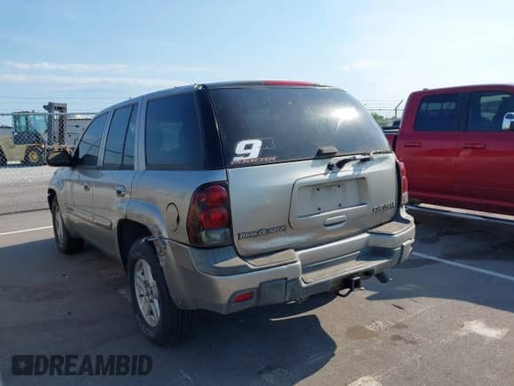 2002 Chevrolet TrailBlazer LTZ с VIN 1GNDT13S922233904, выставлен на аукционе IAAI как лот 42747131 с пробегом 316 991 миль миль и . История ставок и продаж доступна на DreamBid. Изображение 6.