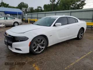 2015 Dodge Charger RT с VIN 2C3CDXCT8FH806032, выставлен на аукционе Copart как лот 63831255 с пробегом 147 118 миль миль и Списание • Salvage title. История ставок и продаж доступна на DreamBid. Изображение 1.