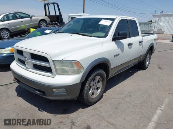 2009 Dodge 1500 SLT with VIN 1D3HB18PX9S780957, listed as a IAAI auction lot 42522369 with 249,676 mi miles and . Bid and sale history available at DreamBid. Image 17.