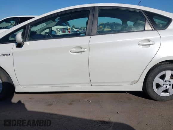 2011 Toyota Prius I z VIN JTDKN3DU7B5368805, wystawiony jako IAAI lot #43389044 z przebiegiem 178 354 mil mil oraz . Historia ofert i sprzedaży dostępna na DreamBid. Obrazek 15.