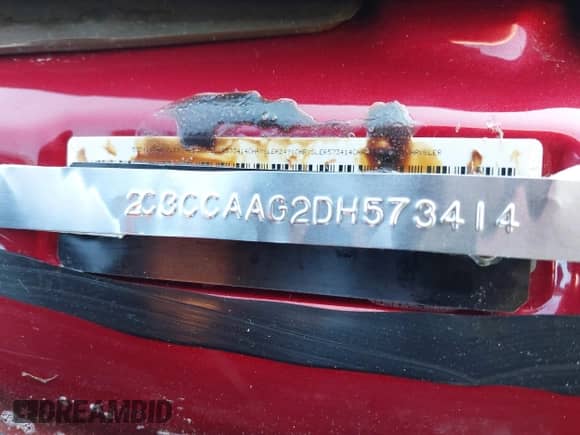 2013 Chrysler 300 с VIN 2C3CCAAG2DH573414, выставлен на аукционе IAAI как лот 42981083 с пробегом 142 958 миль миль и . История ставок и продаж доступна на DreamBid. Изображение 9.