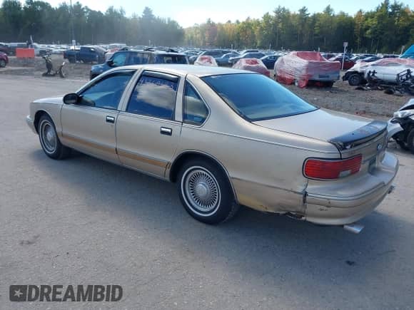 1995 Chevrolet Caprice с VIN 1G1BL52W5SR190190, выставлен на аукционе IAAI как лот 43360183 с пробегом 127 918 миль миль и . История ставок и продаж доступна на DreamBid. Изображение 3.