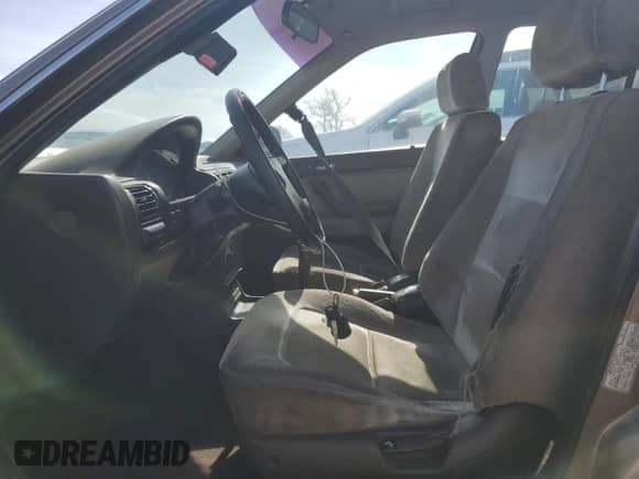 1990 Honda Accord LX z VIN JHMCB7659LC064137, wystawiony jako Copart lot #45761615 z przebiegiem 382 195 mil mil oraz Nie do naprawy • Non repairable. Historia ofert i sprzedaży dostępna na DreamBid. Obrazek 7.