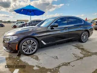 2018 BMW 5 Series 530i z VIN WBAJA5C53JWA37208, wystawiony jako Copart lot #83830765 z przebiegiem 115 761 mil mil oraz Czysty tytuł • Clean title. Historia ofert i sprzedaży dostępna na DreamBid. Obrazek 1.