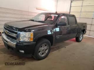 2011 Chevrolet Silverado 1500 LT with VIN 3GCPKSE34BG342699, listed as a Copart auction lot 81790905 with 216,709 mi miles and Clean title. Bid and sale history available at DreamBid. Image 1.