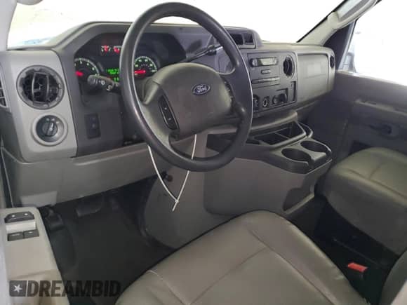 2011 Ford Econoline Cargo Commercial z VIN 1FTSE3EL3BDA38770, wystawiony jako Copart lot #63881715 z przebiegiem 153 607 mil mil oraz Czysty tytuł • Clean title. Historia ofert i sprzedaży dostępna na DreamBid. Obrazek 8.