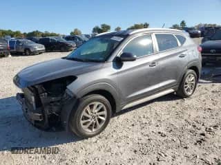 2017 Hyundai Tucson SE with VIN KM8J3CA44HU502220, listed as a Copart auction lot 80122085 with 121,120 mi miles and Salvage title. Bid and sale history available at DreamBid. Image 1.