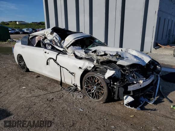 2010 BMW 7 Series 750Li с VIN WBAKB8C51ACY63878, выставлен на аукционе Copart как лот 62537135 с пробегом Не указан миль и На запчасти • Non repairable. История ставок и продаж доступна на DreamBid. Изображение 4.