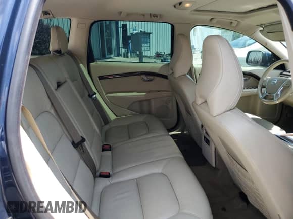 2012 Volvo XC70 3.2L with VIN YV4940BZ8C1141790, listed as a Copart auction lot 68094335 with 261,979 mi miles and Salvage title. Bid and sale history available at DreamBid. Image 11.