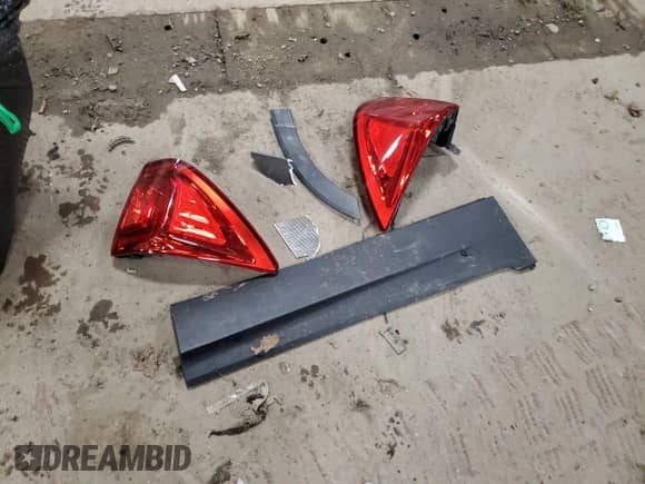 2018 Honda Pilot EX-L with VIN 5FNYF5H66JB017931, listed as a Copart auction lot 73749964 with Not provided miles and Salvage title. Bid and sale history available at DreamBid. Image 13.