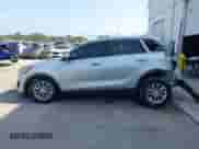 2016 Kia Sorento LX z VIN 5XYPG4A32GG061560, wystawiony jako IAAI lot #42550987 z przebiegiem 172 626 mil mil oraz . Historia ofert i sprzedaży dostępna na DreamBid. Obrazek 14.