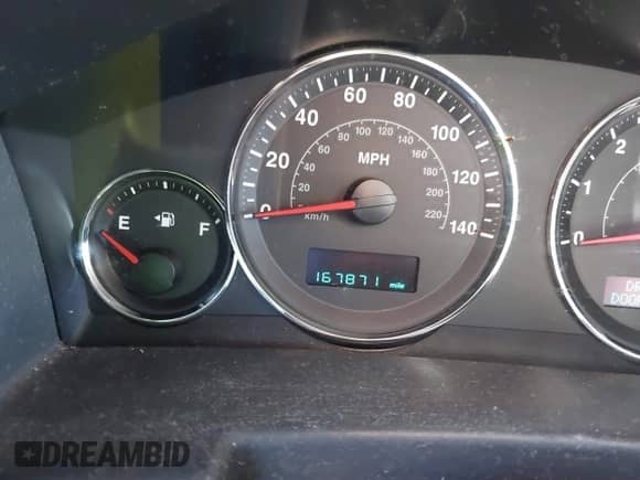 2007 Jeep Commander Sport with VIN 1J8HH48K77C587615, listed as a IAAI auction lot 41149777 with 167,871 mi miles and . Bid and sale history available at DreamBid. Image 7.