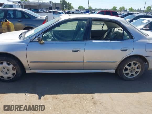 2002 Honda Accord EX with VIN JHMCG66072C021494, listed as a IAAI auction lot 42067559 with 283,949 mi miles and . Bid and sale history available at DreamBid. Image 14.