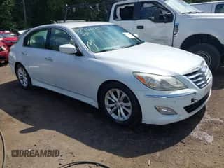 2013 Hyundai Genesis 3.8L z VIN KMHGC4DD2DU223953, wystawiony jako IAAI lot #42958125 z przebiegiem 227 974 mil mil oraz . Historia ofert i sprzedaży dostępna na DreamBid. Obrazek 1.