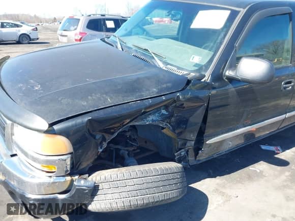 2003 GMC Sierra 1500 SLT z VIN 1GTEK19TX3Z135909, wystawiony jako IAAI lot #41821797 z przebiegiem 48 328 mil mil oraz . Historia ofert i sprzedaży dostępna na DreamBid. Obrazek 6.