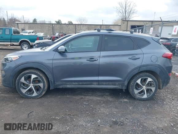 2016 Hyundai Tucson Limited with VIN KM8J3CA29GU202623, listed as a IAAI auction lot 41892722 with 119,757 mi miles and . Bid and sale history available at DreamBid. Image 14.