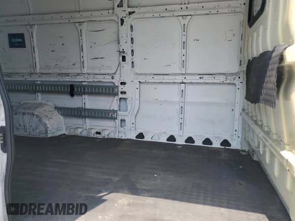 2018 Ram ProMaster Cargo с VIN 3C6TRVDG2JE104383, выставлен на аукционе Copart как лот 59609095 с пробегом 212 142 миль миль и Чистый • Clean title. История ставок и продаж доступна на DreamBid. Изображение 11.