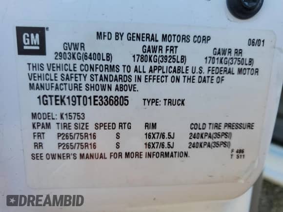 2001 GMC Sierra 1500 SLE z VIN 1GTEK19T01E336805, wystawiony jako Copart lot #82631185 z przebiegiem 223 096 mil mil oraz Szkoda całkowita • Salvage title. Historia ofert i sprzedaży dostępna na DreamBid. Obrazek 12.