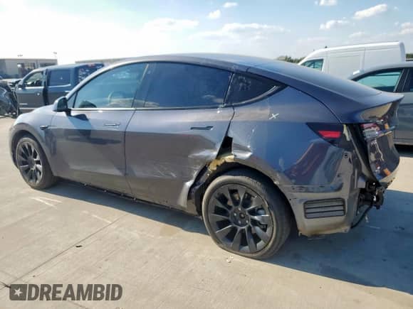2021 Tesla Model Y Long Range с VIN 5YJYGDEE9MF209058, выставлен на аукционе Copart как лот 84481235 с пробегом 81 252 миль миль и Списание • Salvage title. История ставок и продаж доступна на DreamBid. Изображение 2.