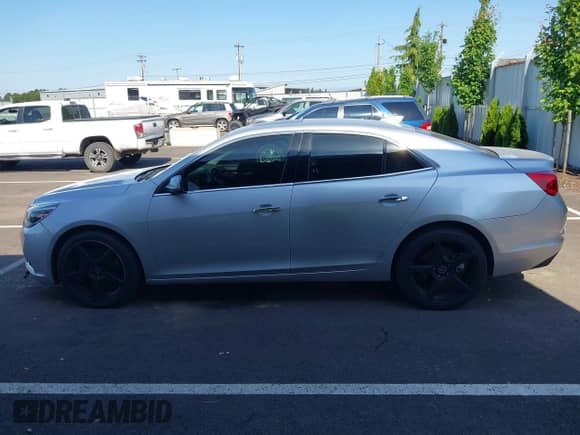 2015 Chevrolet Malibu LTZ с VIN 1G11G5SX7FF295345, выставлен на аукционе IAAI как лот 42440618 с пробегом 105 217 миль миль и . История ставок и продаж доступна на DreamBid. Изображение 14.