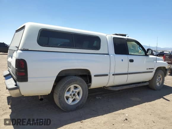 1999 Dodge 1500 с VIN 1B7HC13Z7XJ515964, выставлен на аукционе Copart как лот 68810355 с пробегом 195 994 миль миль и Списание • Salvage title. История ставок и продаж доступна на DreamBid. Изображение 3.