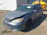 2004 Toyota Camry LE z VIN 4T1BE32K64U864149, wystawiony jako IAAI lot #43506229 z przebiegiem 258 457 mil mil oraz . Historia ofert i sprzedaży dostępna na DreamBid. Obrazek 2.