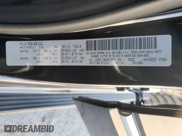 2019 Ram 1500 Laramie z VIN 1C6SRFJT0KN517855, wystawiony jako Copart lot #60310435 z przebiegiem 75 739 mil mil oraz Szkoda całkowita • Salvage title. Historia ofert i sprzedaży dostępna na DreamBid. Obrazek 12.