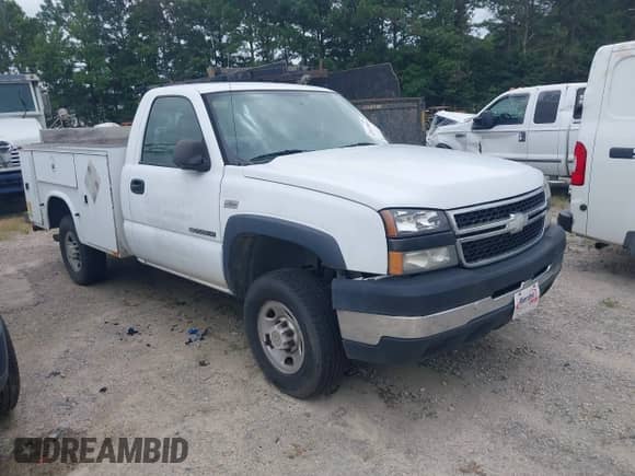 2006 Chevrolet Silverado 2500HD Work Truck with VIN 1GBHC24U96E238867, listed as a IAAI auction lot 42947089 with 253,024 mi miles and . Bid and sale history available at DreamBid. Image 1.