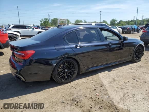 2019 BMW 7 Series 750i xDrive with VIN WBA7F2C57KB240392, listed as a Copart auction lot 58296274 with 44,676 mi miles and Salvage title. Bid and sale history available at DreamBid. Image 3.