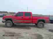 2007 Chevrolet Silverado 2500HD LT3 z VIN 1GCHK23D17F140783, wystawiony jako IAAI lot #41542200 z przebiegiem 289 267 mil mil oraz . Historia ofert i sprzedaży dostępna na DreamBid. Obrazek 14.