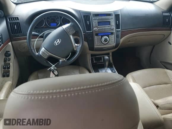 2012 Hyundai Veracruz Limited with VIN KM8NU4CC6CU192606, listed as a Copart auction lot 66334925 with 180,488 mi miles and Salvage title. Bid and sale history available at DreamBid. Image 8.